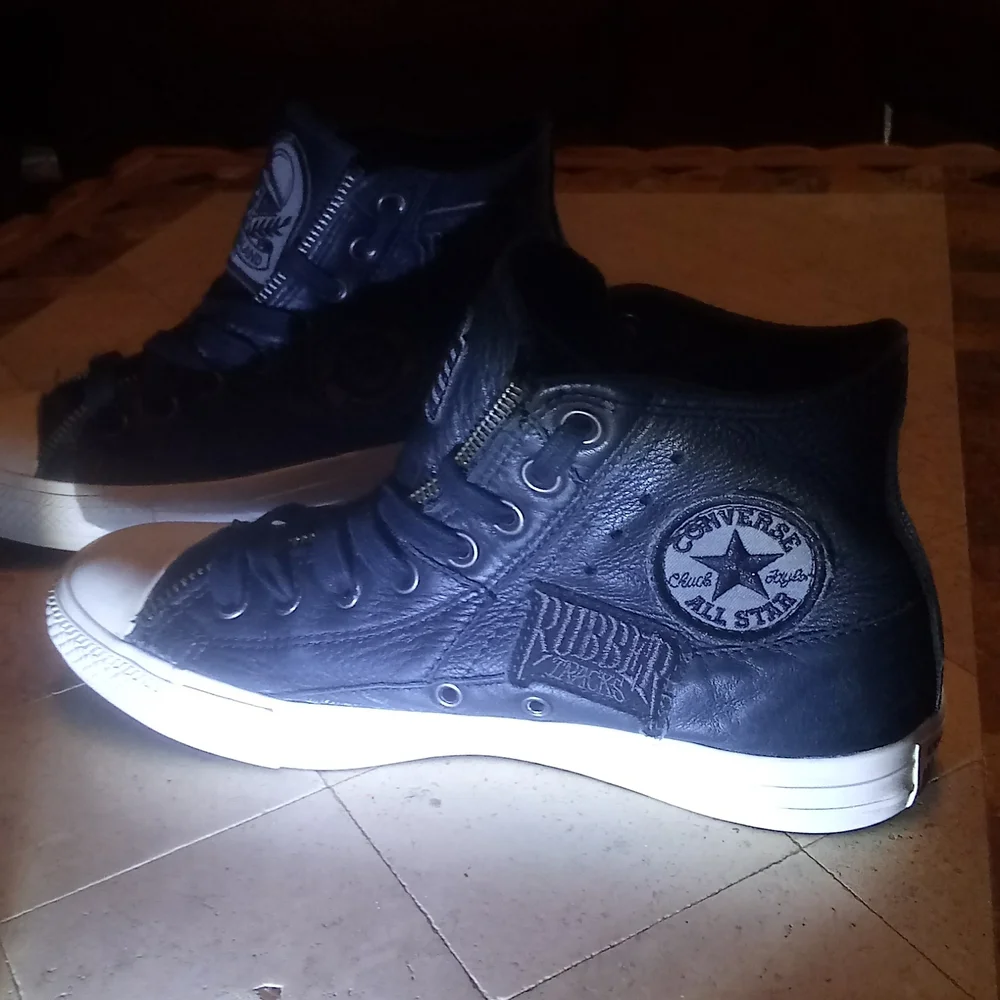 (Rare)Chuck Taylor Leather 7-M 9-W - Picture 4 of 12